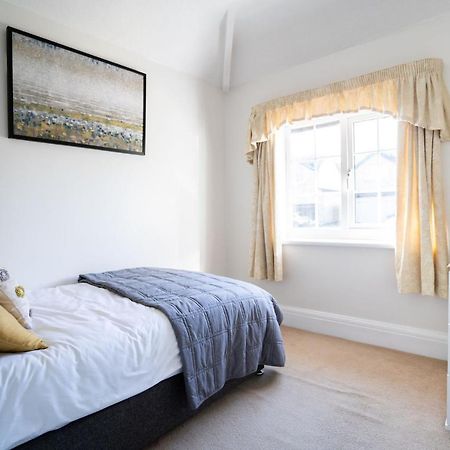 Beautiful Detached Home In Quaint Village Setting Wetherby Bagian luar foto