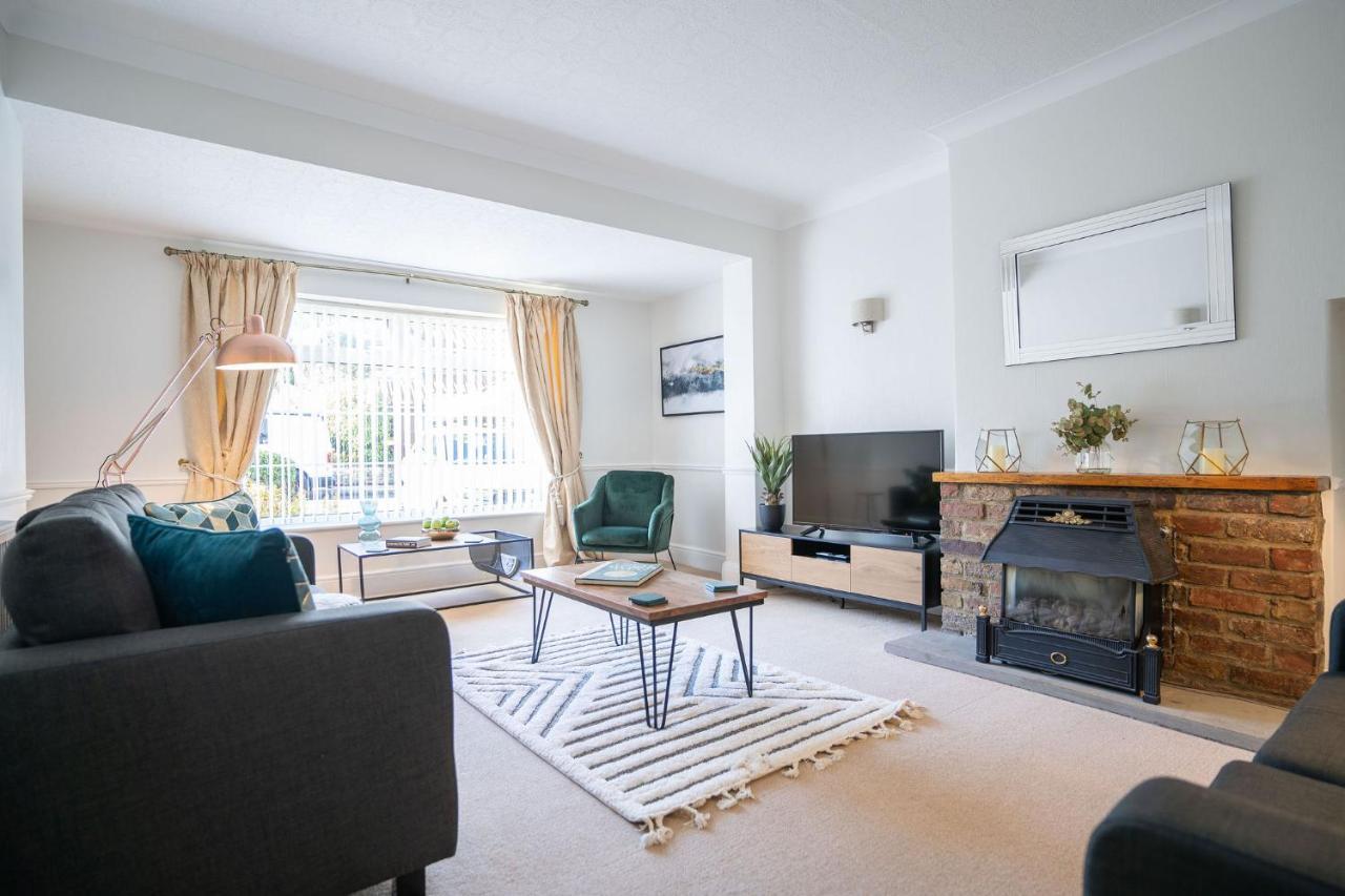 Beautiful Detached Home In Quaint Village Setting Wetherby Bagian luar foto
